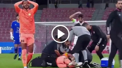 Andy Delort, en el suelo, sufriendo un ataque epiléptico.