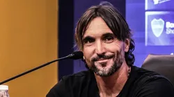 El flamante DT de Boca hizo fútbol ante la Reserva.