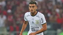 Fausto Vera seguirá, por ahora, en Corinthians.