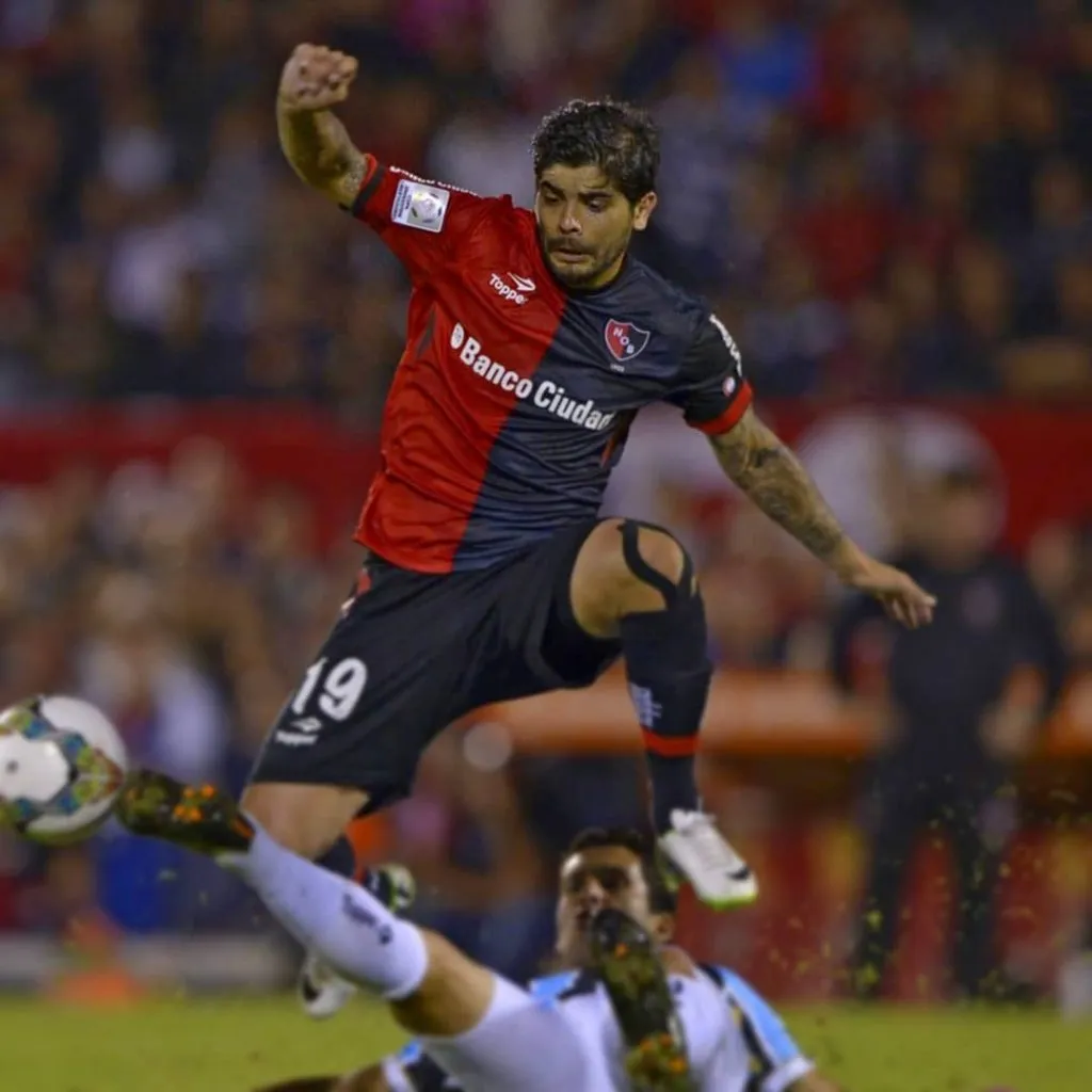 Banega jugó la Libertadores 2014 para la Lepra. Foto Web.