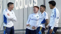 Barco, Equi Fernández y Medina junto a Marcos Rojo.