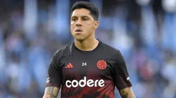 El volante aún no arregló su llegada al equipo platense.