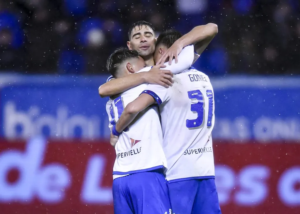 Valentín Gómez junto a sus compañeros en Vélez Sarsfield. (Foto: Getty)