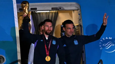 Lionel Messi y Lionel Scaloni se reunirán este miércoles tres de enero en Funes para planificar el 2024 de la Selección Argentina. Getty Images.