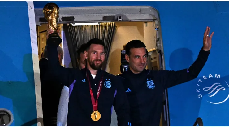 Lionel Messi y Lionel Scaloni se reunirán este miércoles tres de enero en Funes para planificar el 2024 de la Selección Argentina. Getty Images.
