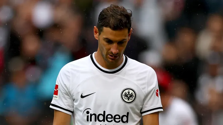 Lucas Alario estaría cerca de acordar su salida de Eintracht Frankfurt.