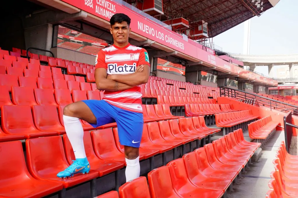 Arenzo llegó a Granada en 2022. (Foto: @GranadaCF).