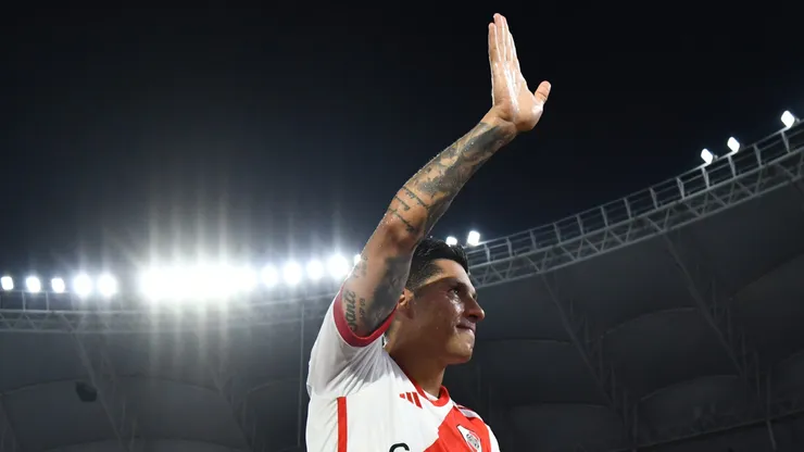 El futbolista se despidió de River tras conquistar el Trofeo de Campeones.