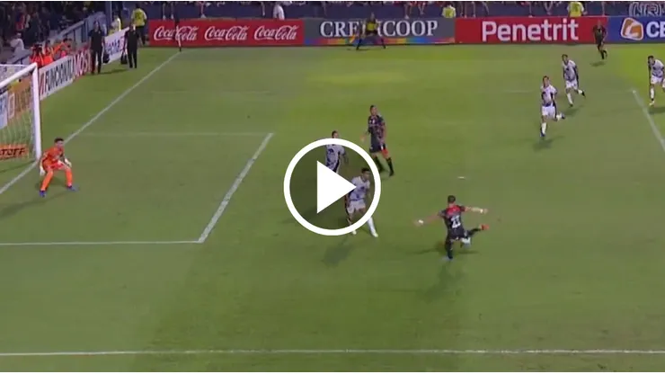 La espectacular definición de Maxi Zalazar.