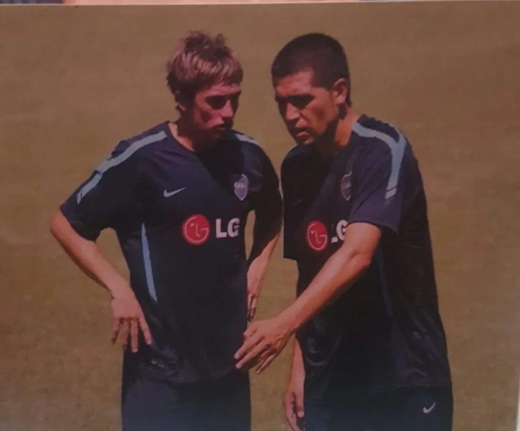 Noir y Riquelme, una buena amistad dentro del Mundo Boca