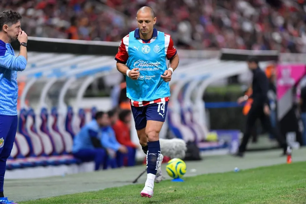 Chicharito se suma como alternativa para Gago. (Foto: Imago)