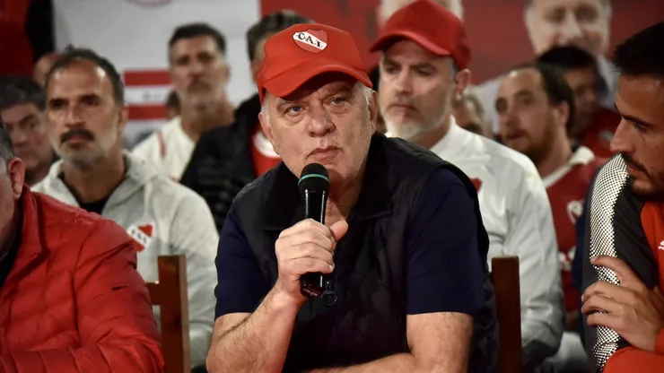 Grindetti, polémico tras la violencia en la Copa Sudamericana: "Corresponde una sanción al club chileno"