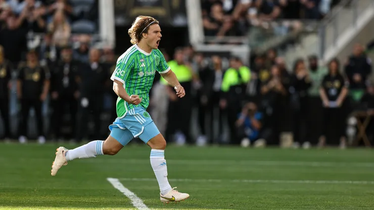 Pedro de la Vega y su primer festejo en la MLS.