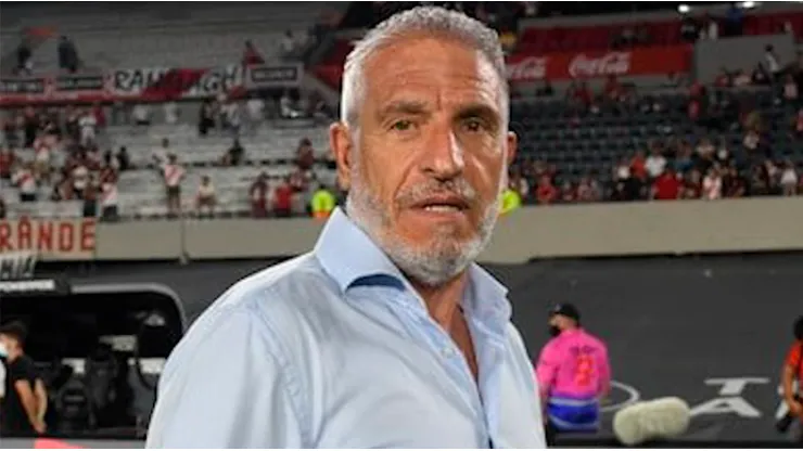 Omar Labruna.