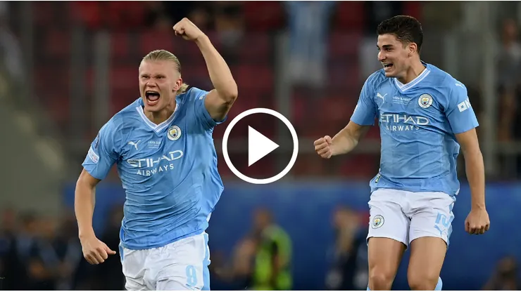 Haaland y Julián celebran el gol del City.