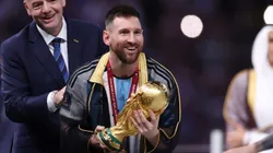 Lionel Messi con la dorada.