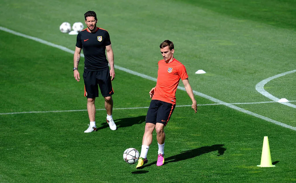Simeone y Griezmann en un entrenamiento. (Foto: Getty)