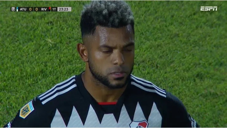 Borja se enojó con Barco antes del penal que falló River