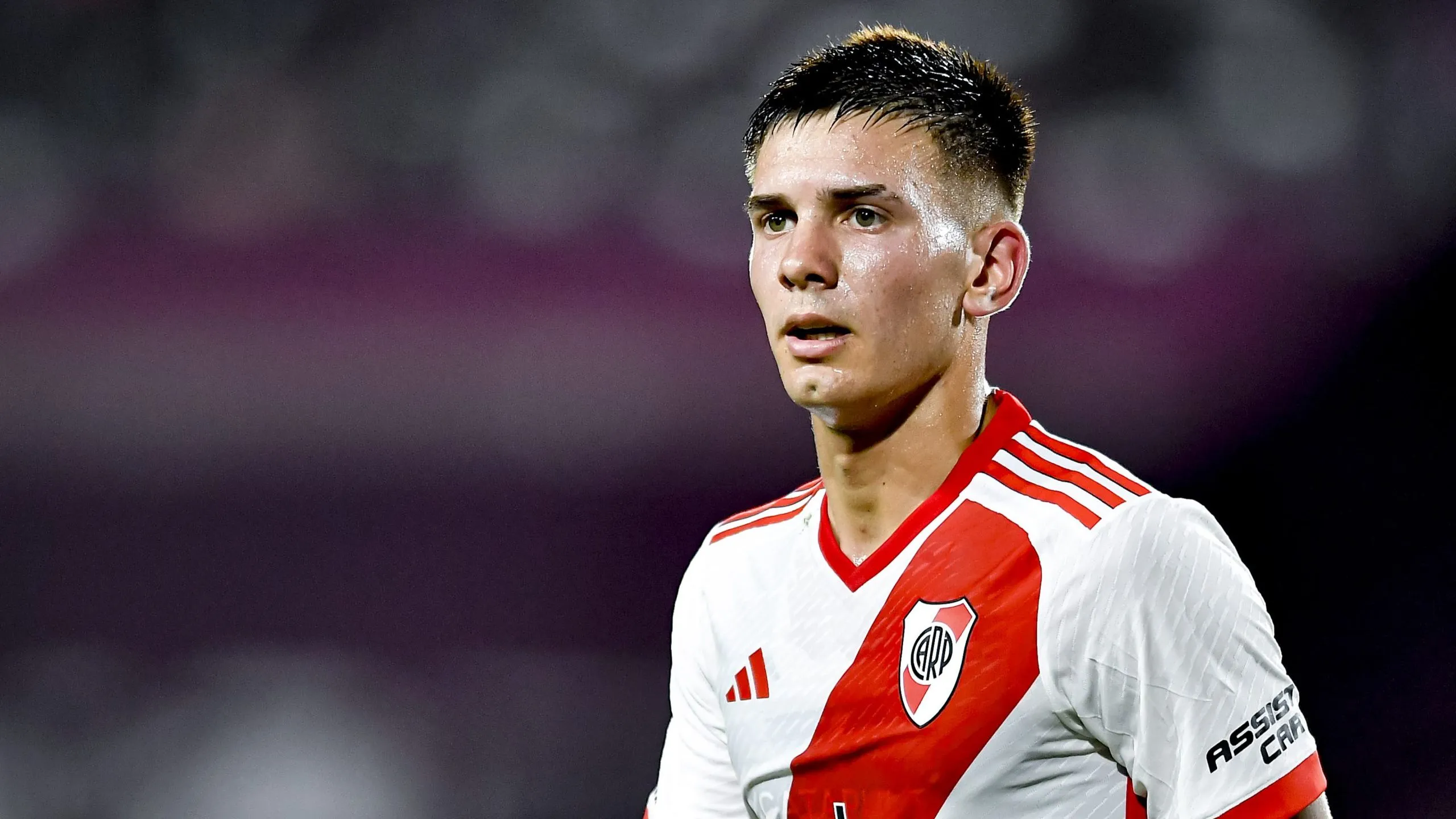 Mastantuono convirtió ante Excursionistas y por Copa Argentina su primer gol en la Primera División de River.