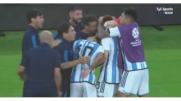 El festejo de los jugadores argentinos.