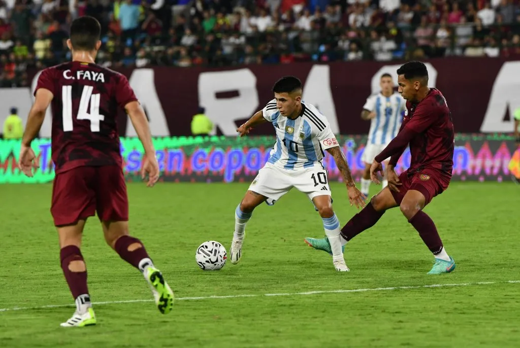 Almada palpitó el duelo contra Brasil. (Foto: Prensa AFA).