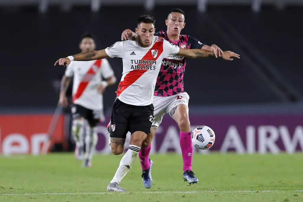Lecanda jugó un gran partido ante Santa Fe el día que atajó Enzo Pérez. (Foto: Getty).
