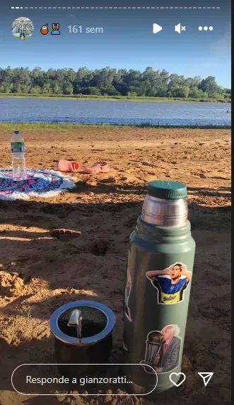 Gian Zoratti y su termo boquense. (Instagram)