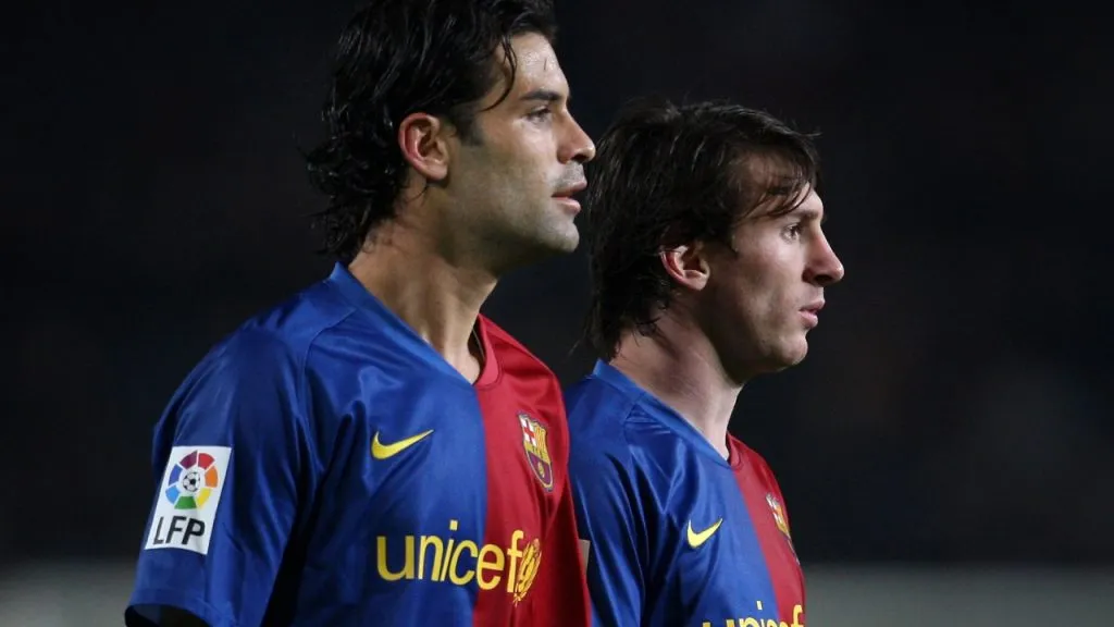 Rafa Márquez, junto a Lionel Messi en la temporada 2008-09 con Barcelona (Getty Images).