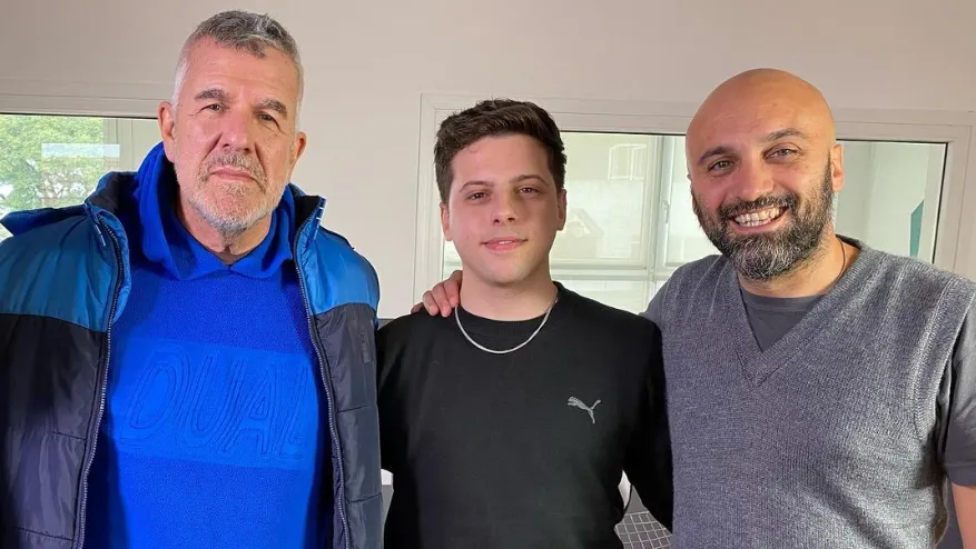 El reencuentro de Mariano con Dady y César, conductor y productor de Agrandadytos.