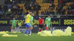 Los hinchas de Cádiz se enojaron con sus jugadores.