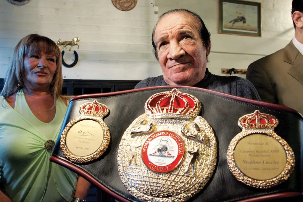 El gran Nicolino Locche en el lente de Del Bosco. (Foto: Alejandro Del Bosco – @adbringo)