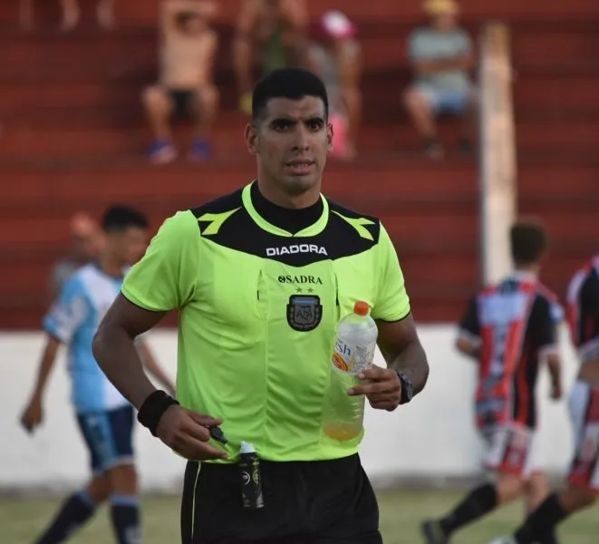 Joaquín Gil fue removido del partido que tenía asignado para la segunda fecha de la Primera Nacional.