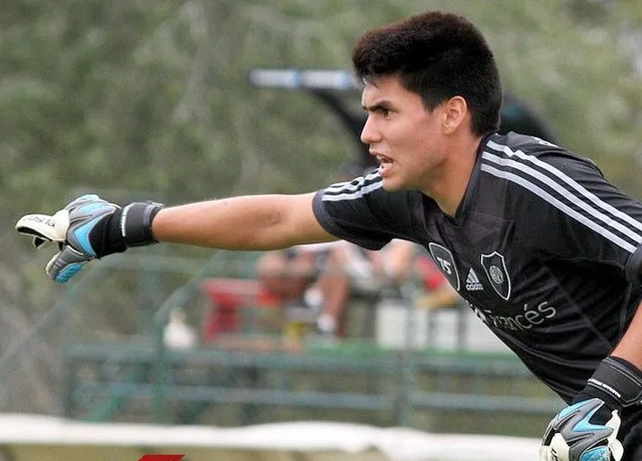 Cajal en las inferiores de River. (Foto: @LaMaquina)