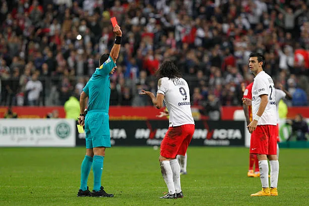 Ha pasado casi una década desde la roja de Cavani por su festejo. (Photo by Catherine Steenkeste/Getty Images)