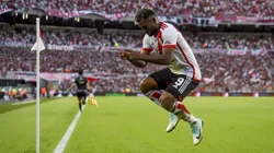 Miguel Borja celebrando uno de sus tantos.