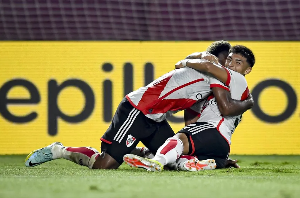 Ruberto celebró su primer gol en Primera División.