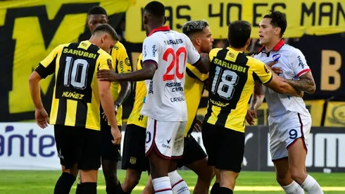 Volvió a haber clásico caliente en Uruguay. Foto de Estefanía Leal.