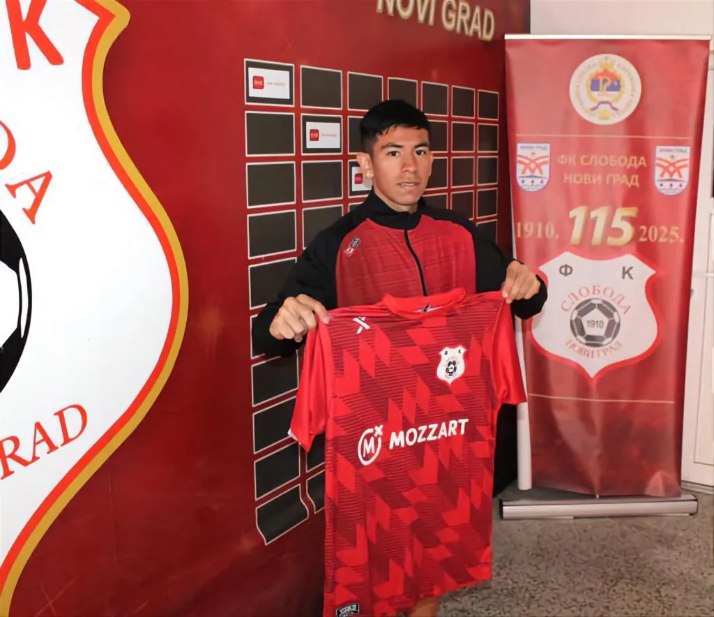 Santiago Palavecino en su presentación en FK Sloboda Novi Grad