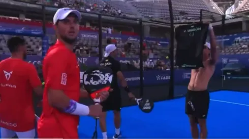 Juan Lebrón celebró su victoria de una manera particular.