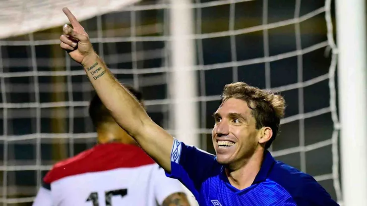 El futbolista regresó a La Selecta para el amistoso ante Argentina.