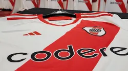 Adidas es sponsor de River desde 1982.