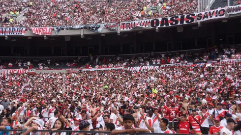 Los hinchas de River reaccionaron ante los convocados para el partido contra Central.