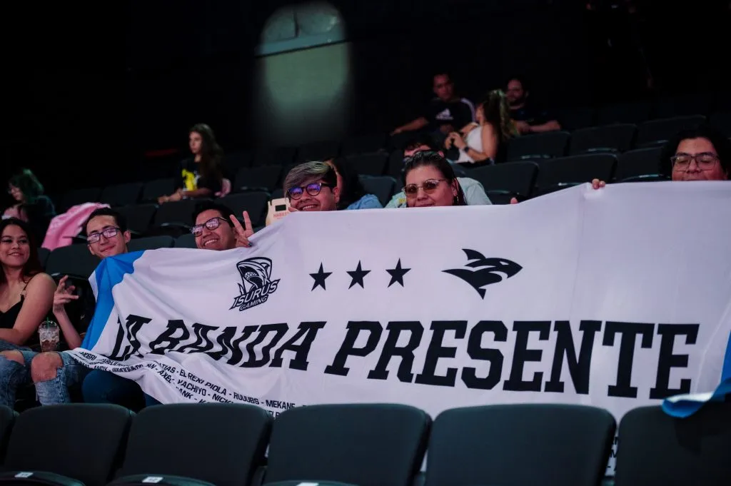 Fanáticos del equipo argentino se hicieron presentes en Ciudad de México.