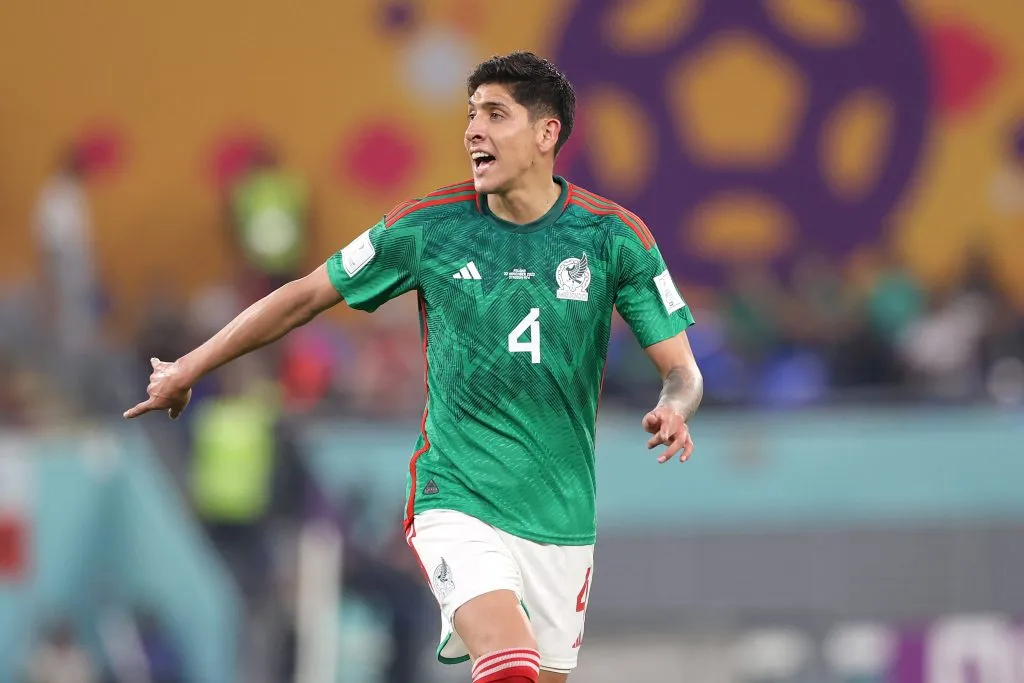 Edson Álvarez en la Selección de México.