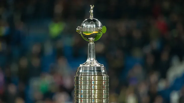 El trofeo de la Libertadores se volverá a poner en disputa en 2025.