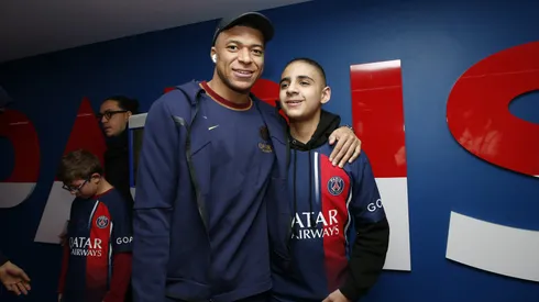 El crack francés inició entre los suplentes.