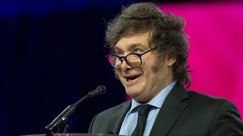 Javier Milei quiere que las SAD lleguen al fútbol argentino.