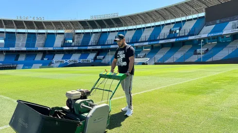 Walter Aciar, el gurú del césped del fútbol argentino