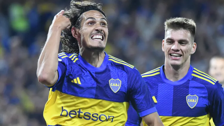 Edinson Cavani y Kevin Zenón, figuras de Boca Juniors.