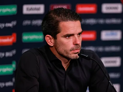 Piden la renuncia de Fernando Gago en Chivas tras ser goleado en un clásico: "Miedoso"